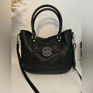 Tory Burch black Amanda Pebble leather hobo shoulder bag crossbody